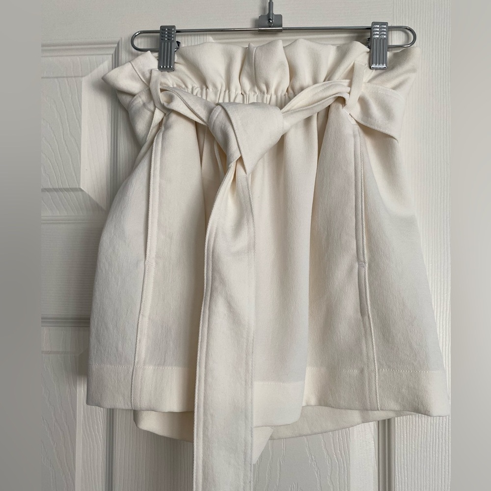 Wilfred Aritzia Paperbag Waist Tie Shorts Cream Size 0